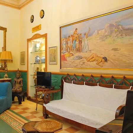 Flora House Frühstückspension Salerno