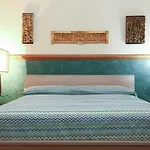 Flora House 4* Salerno