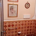 Flora House Bed & Breakfast 4*