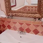 Flora House Bed & Breakfast