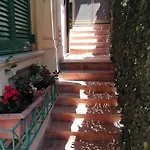 Flora House Salerno