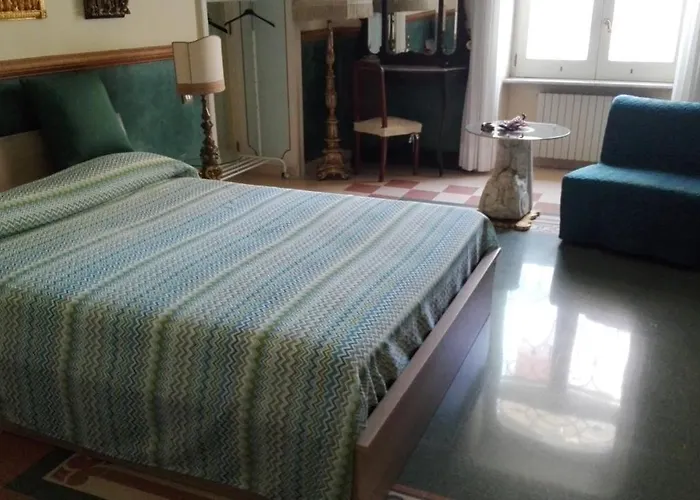 Nocleg ze śniadaniem Flora House 4*