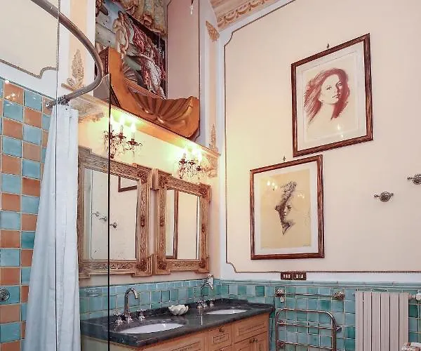 Flora House Bed and breakfast Salerno